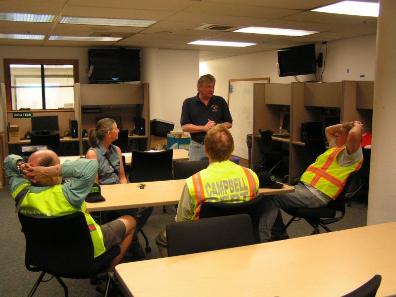 EOC briefing for Campbell