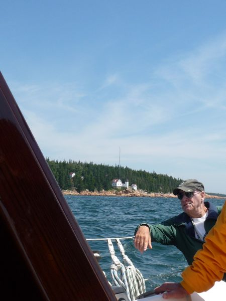 Passing Bass Hbr light ...