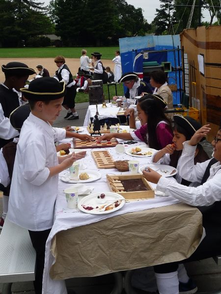 and kids all aorund, 