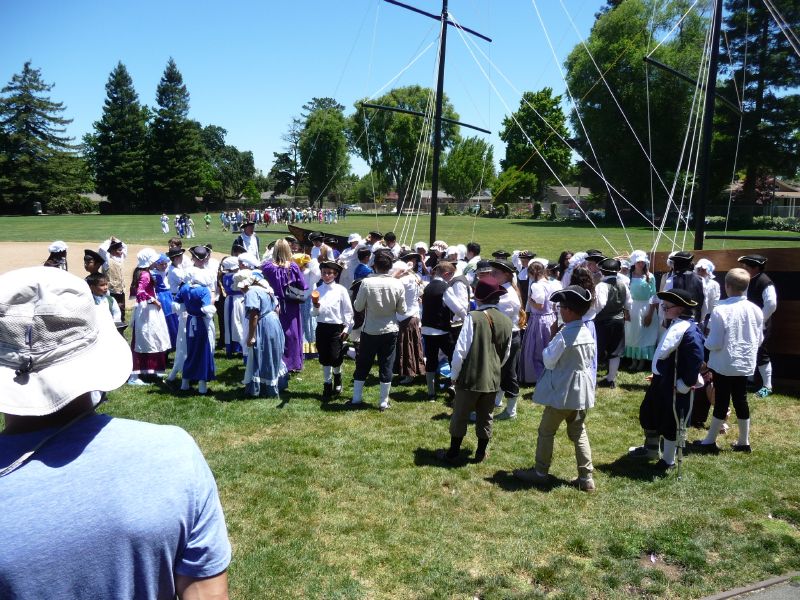 Now 5th Graders gather ...